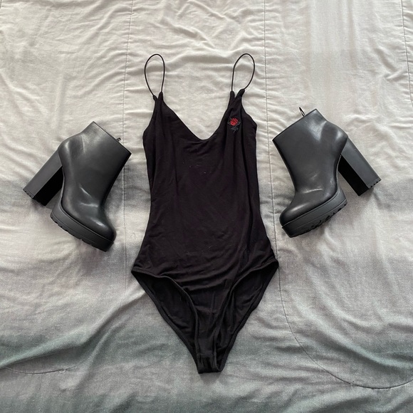 La Hearts Tops - Black Bodysuit with Rose Detail